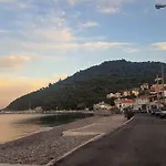 Antony's Sea View *