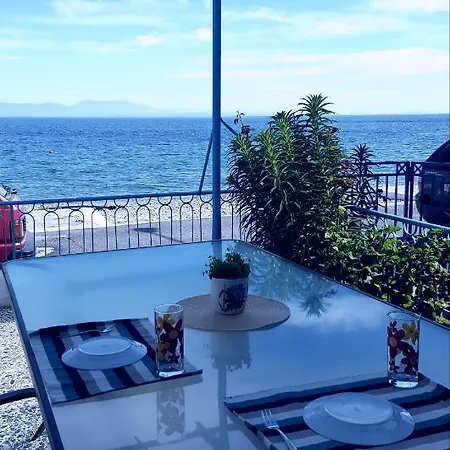 Antony's Sea View Holiday home