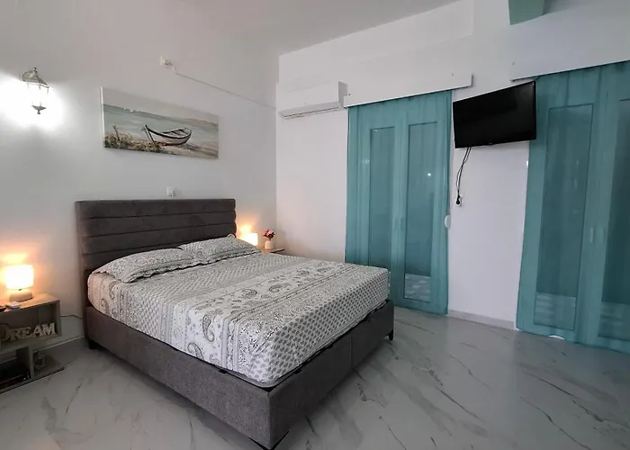 Antony's Sea View Tirós